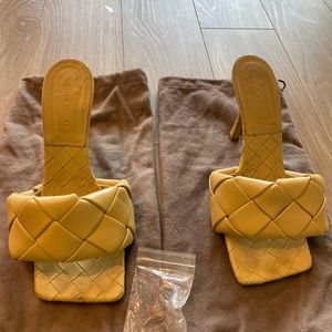 Bottega Veneta Lido sandals